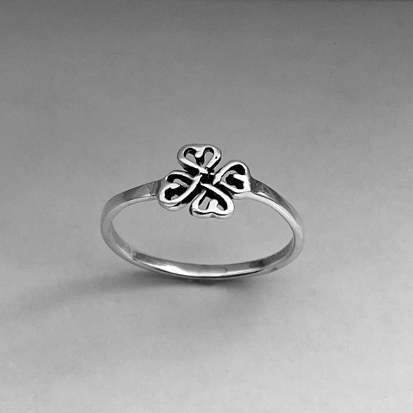 Sterling silver Celtic 4 hearts ring, heart ring, silver heart ring, Celtic ring - Picture 6 of 9